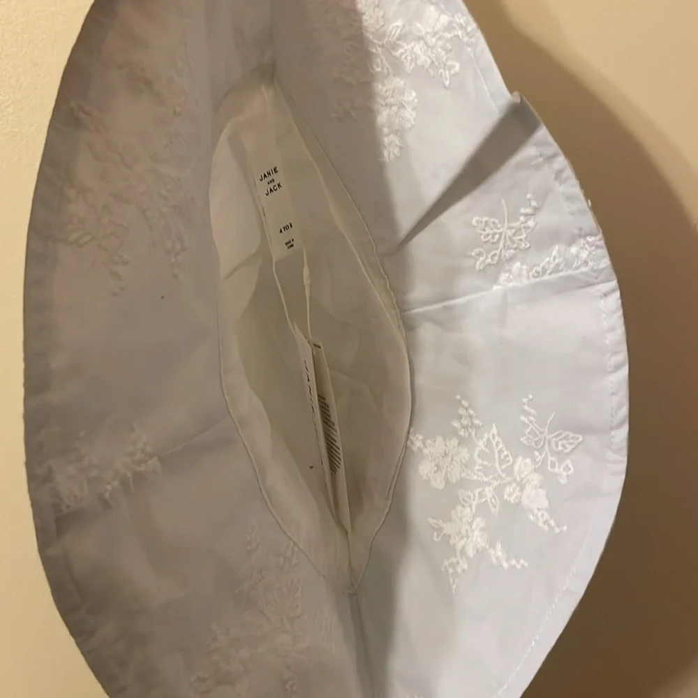 Janie and Jack Blue and White Floral Embroidered Sun Hat
